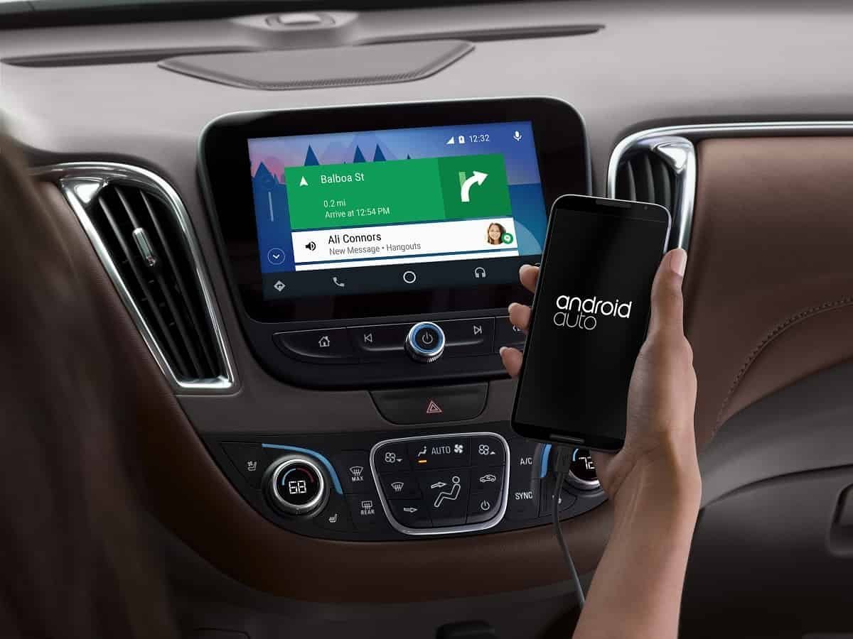 Google закрывает Android Auto для смартфонов