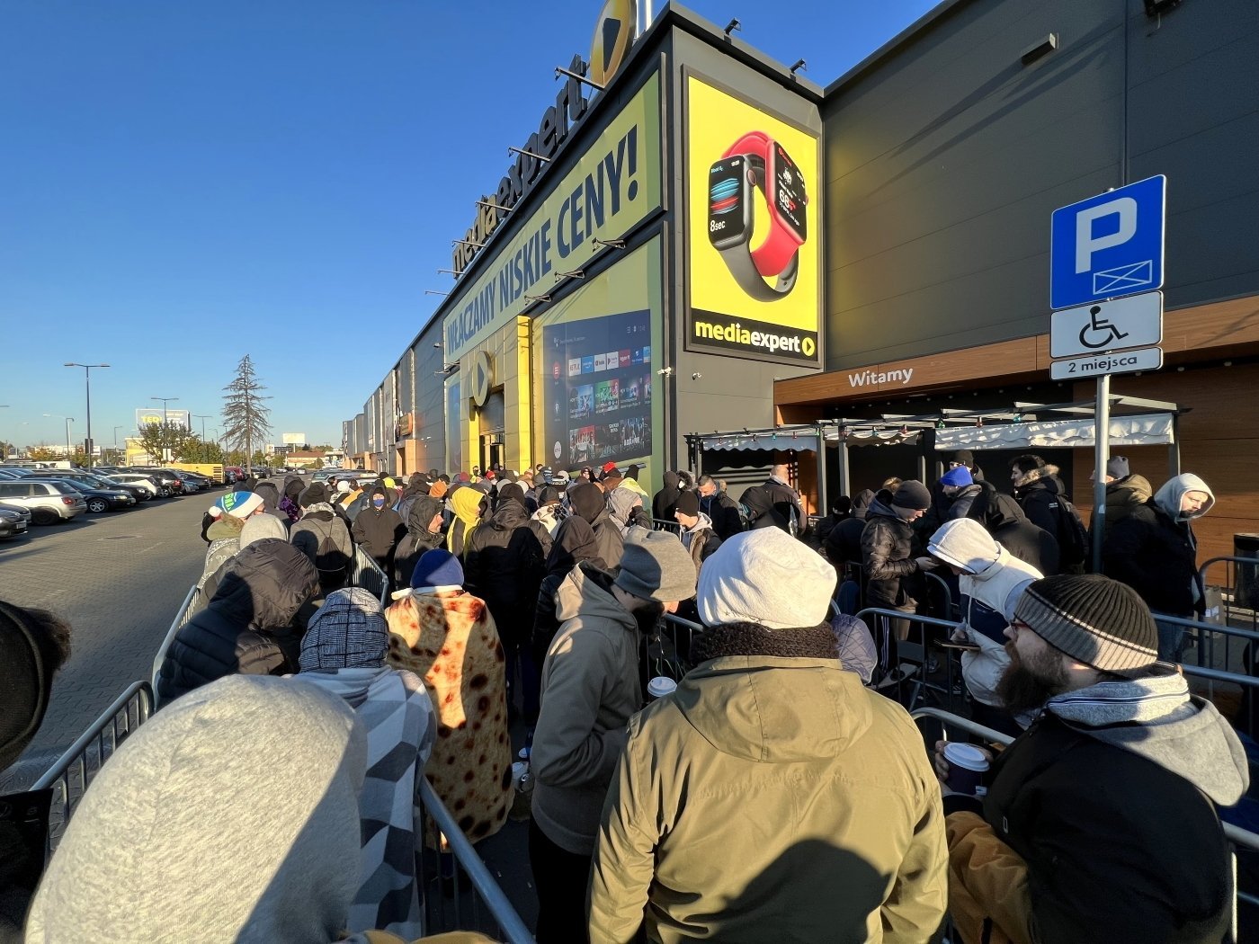 Polish gamers spent the night on the street because of video cards