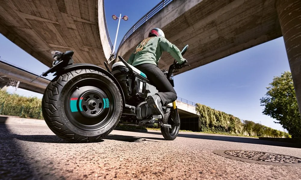 Futuristic electric bike BMW CE 02 went on sale