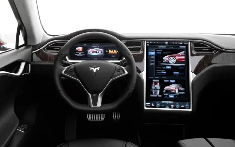 Автомобили Tesla будут распознавать усталость водителя