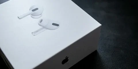 Chinese police bust a large network of counterfeit AirPods production