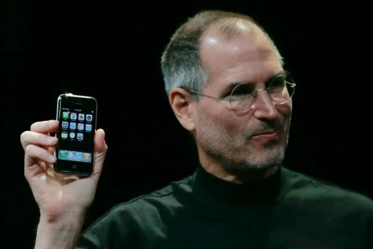 Another unpacked iPhone (2007) was sold at auction for a fabulous sum