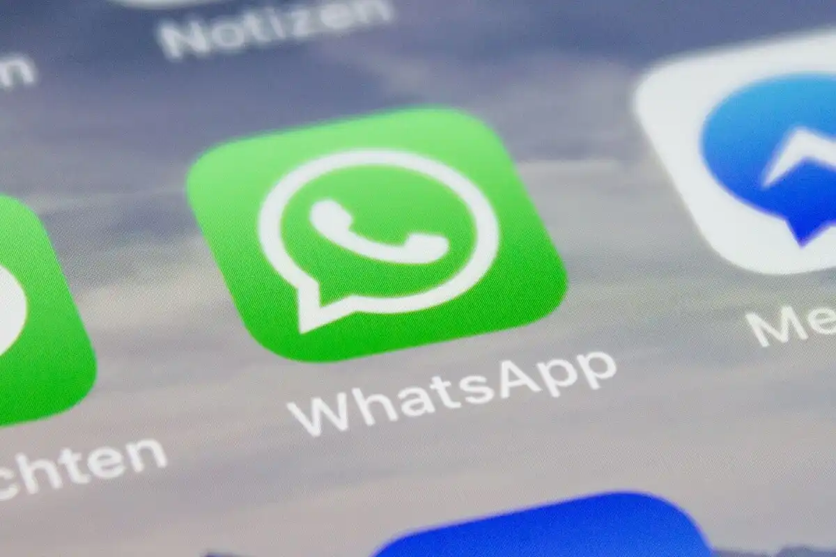 WhatsApp has officially confirmed the launch of paid subscriptions and advertising in the messenger